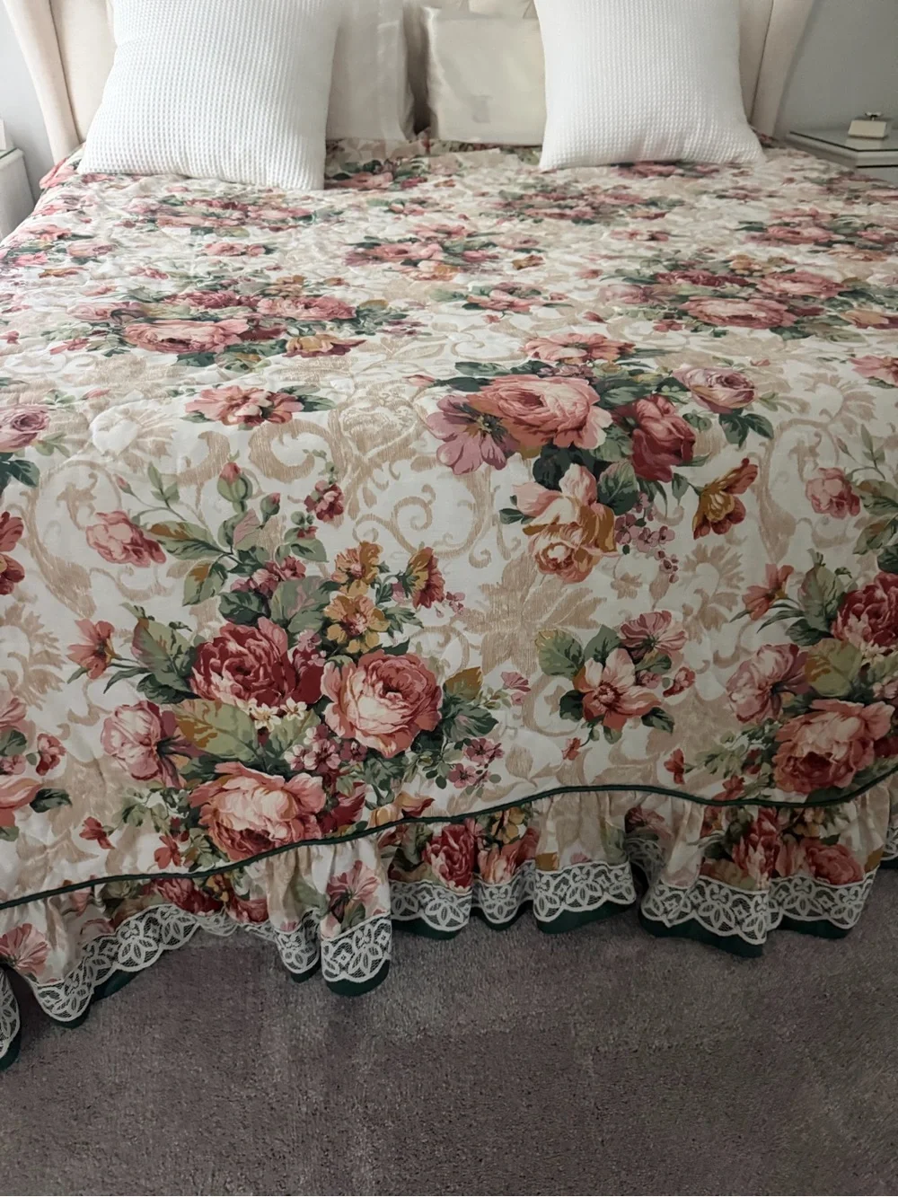 Floral Quilted Bedspread Garden Pink Red Cream Cal King Country Farmhouse
